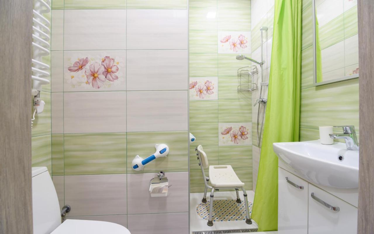 Colored Balloons - 3 Bedrooms, 3 Bathrooms, Equipped Large Apartments Лвив Екстериор снимка