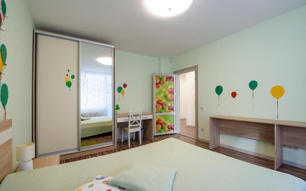 Colored Balloons - 3 Bedrooms, 3 Bathrooms, Equipped Large Apartments Лвив Екстериор снимка