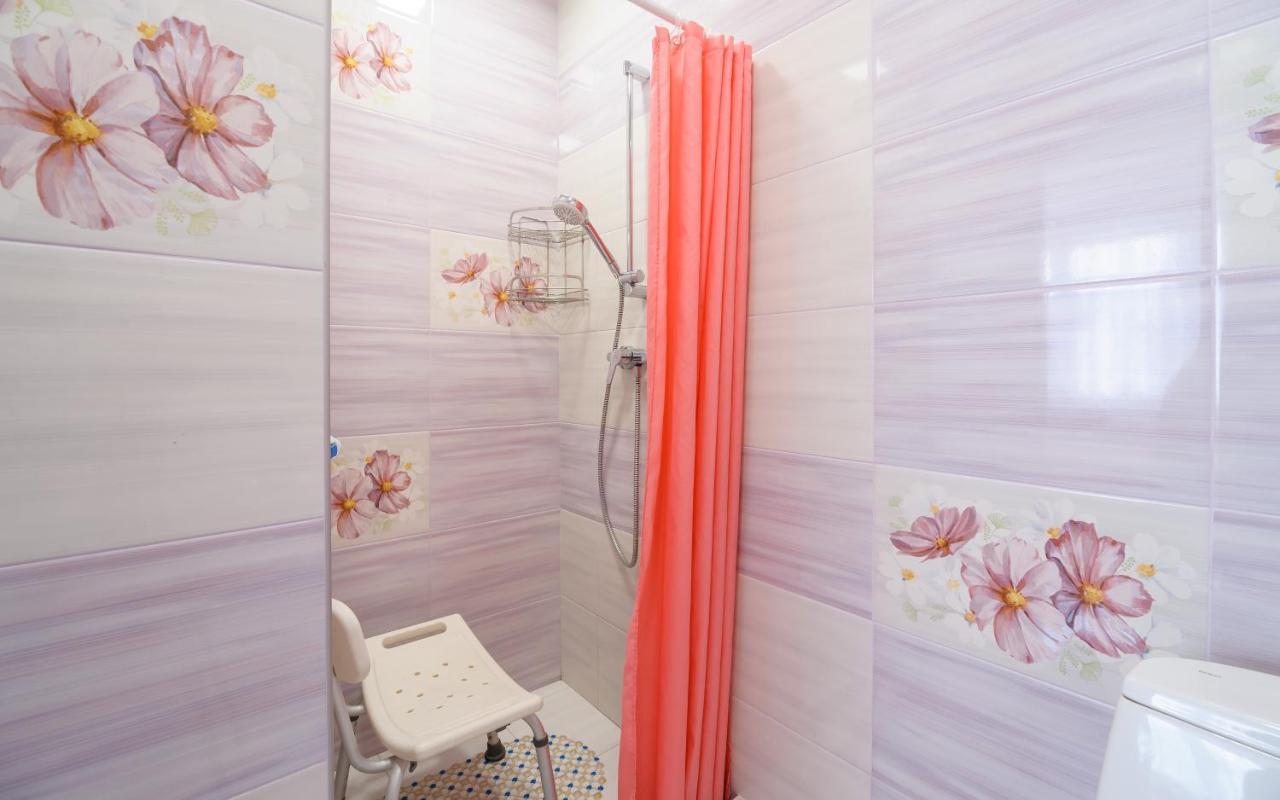 Colored Balloons - 3 Bedrooms, 3 Bathrooms, Equipped Large Apartments Лвив Екстериор снимка